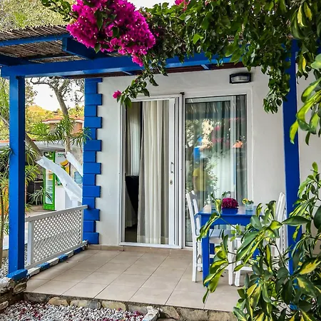 Pineloft Selimiye Hotell *