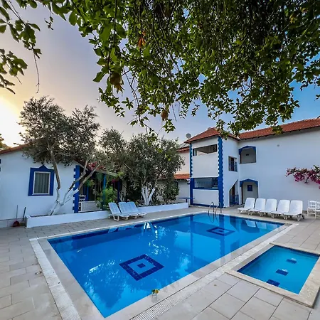 Pineloft Selimiye Hotel *