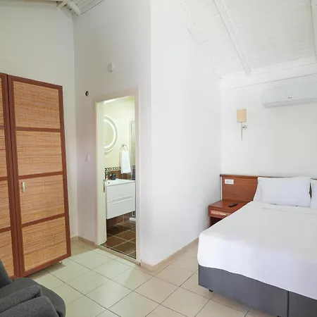 Pineloft Selimiye Hotell *