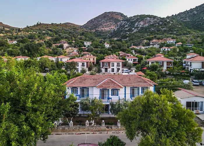 Pineloft Selimiye Hotel *