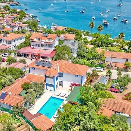 Pineloft Selimiye Hotel