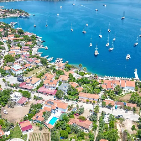 Pineloft Selimiye Hotel
